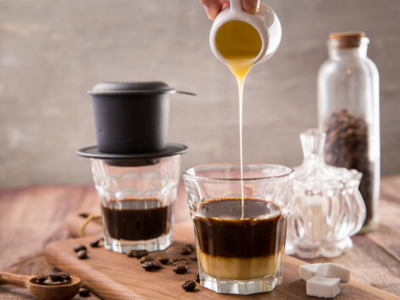 Cách pha cà phê sữa nóng đậm đà 