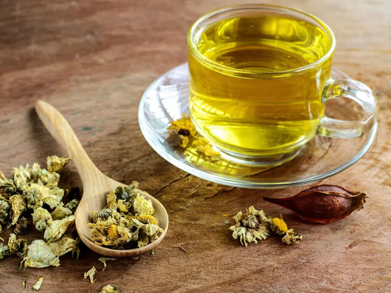 Trà hoa cúc, nha đam, gừng